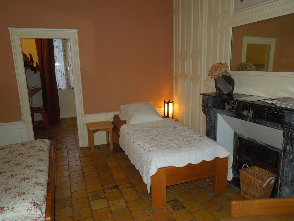 Bed and Breakfast Carrefour De L'Ormeau à Mondoubleau Chambre photo